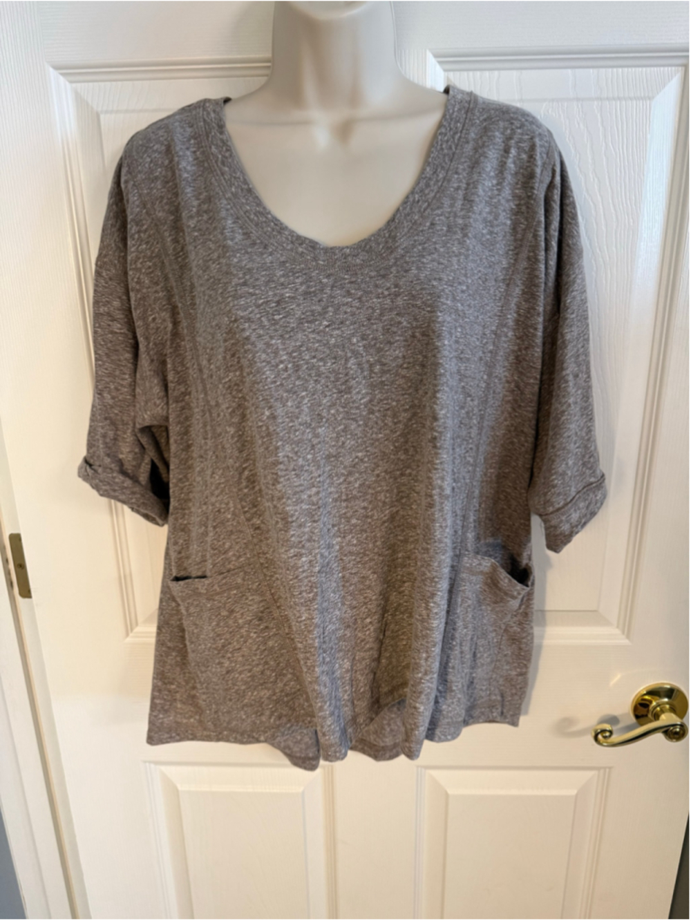 FP Movement Free People Heather Grey Oversized Short Sleeve V-Neck Pocket Tee XS